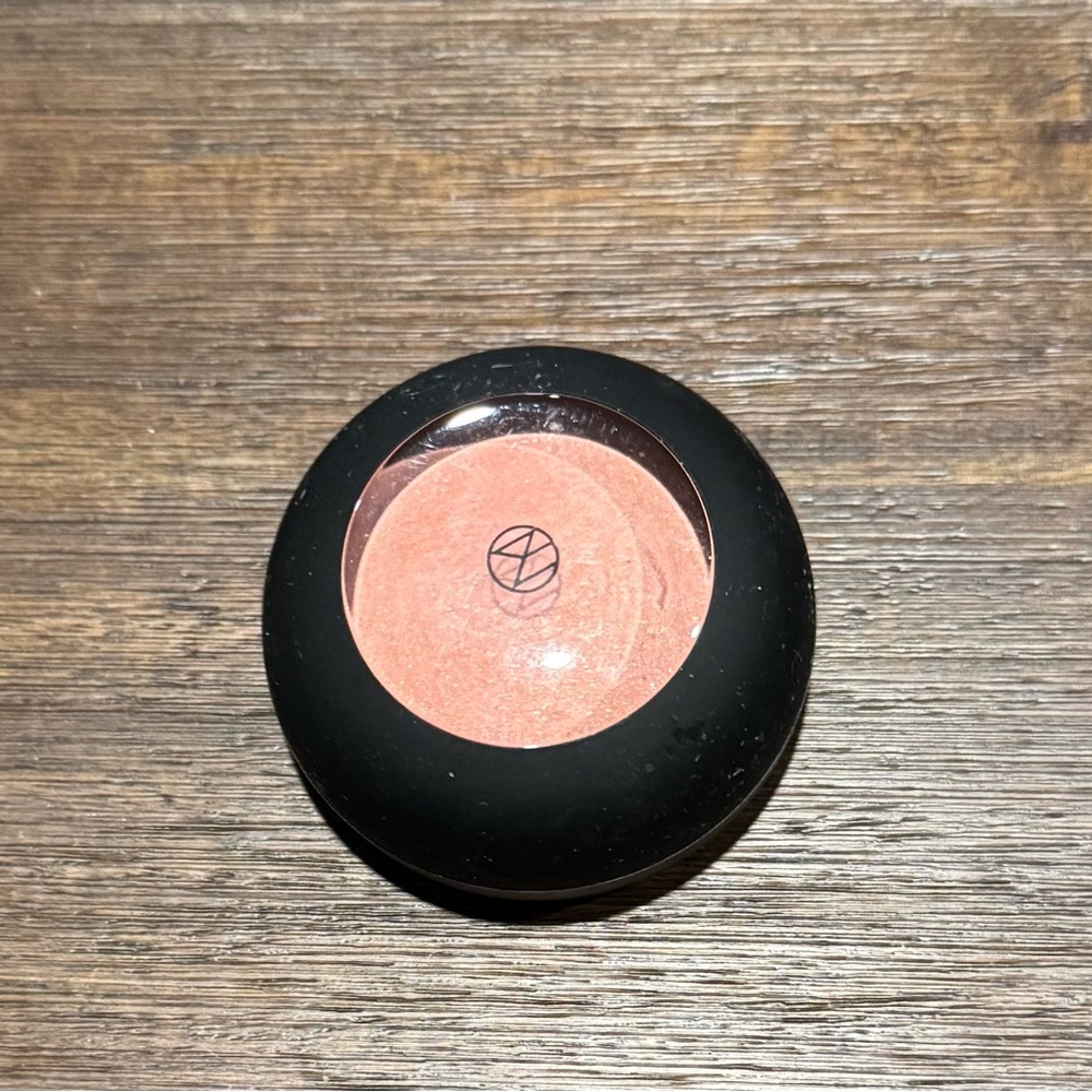Big Spender baked blush  by IL Makiage